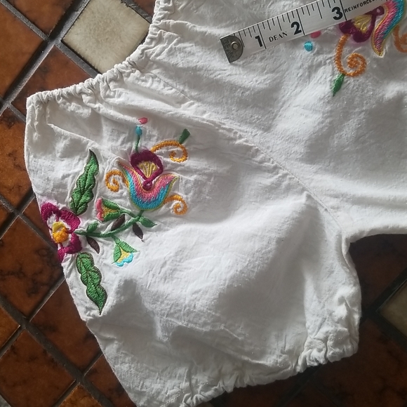 Vintage embroidered top - Picture 6 of 7